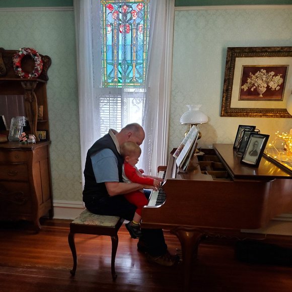 Meet your Posher Ambassador Lawana - Picture 6 of 15